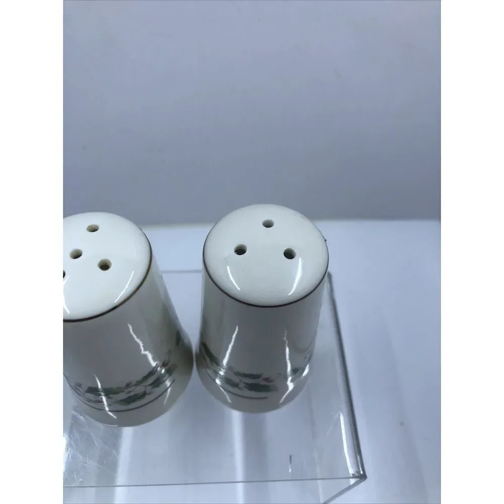 ROYAL LIMITED HOLLY HOLIDAY SALT & PEPPER SHAKER SET